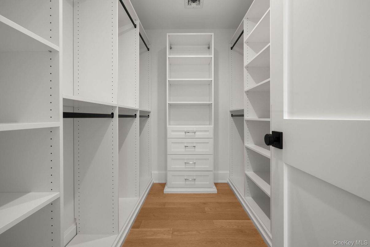 Interior, Walk-in Closets, Wood Texture Flooring