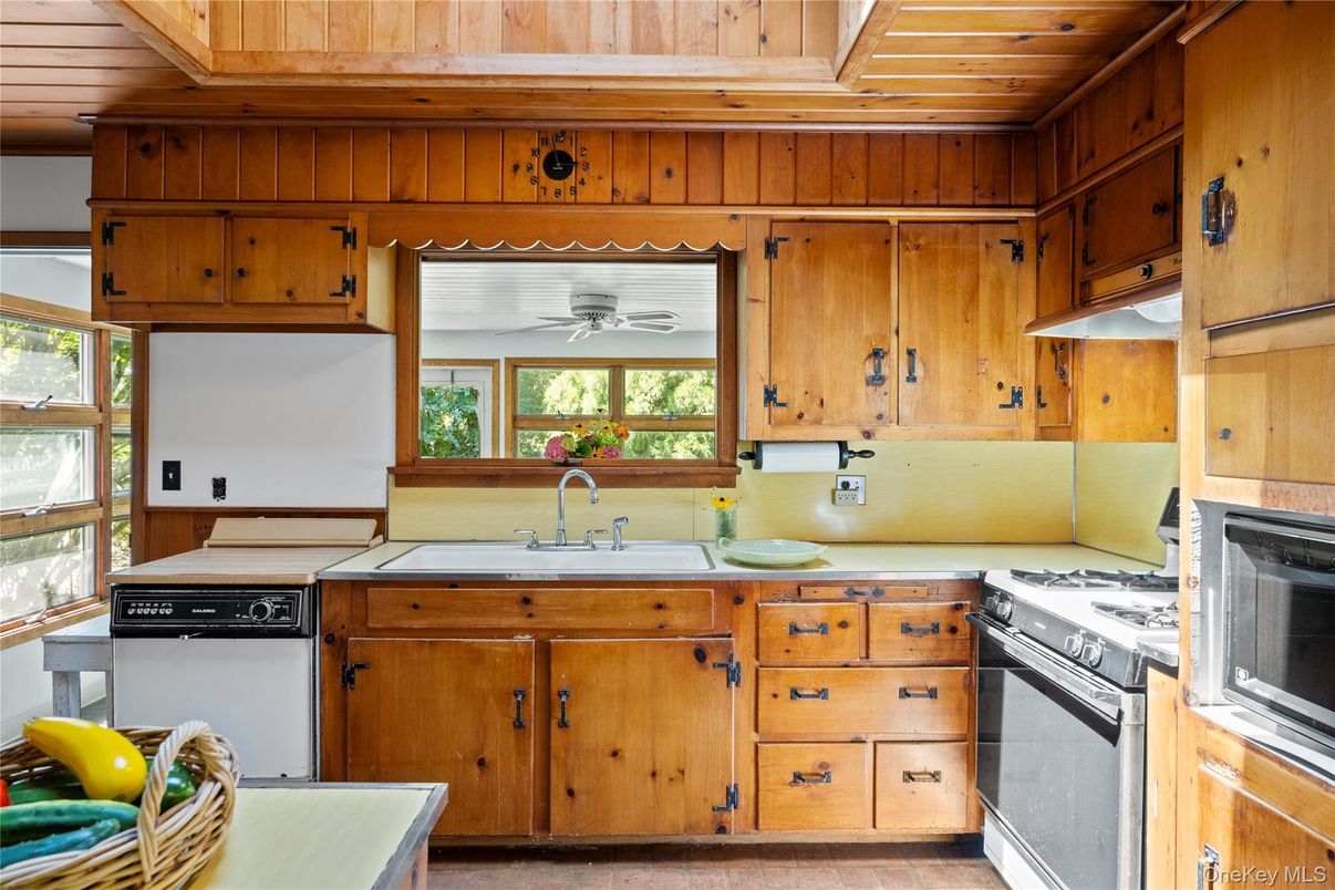 Interior, Kitchen, Wooden Ceilings, Wooden Walls