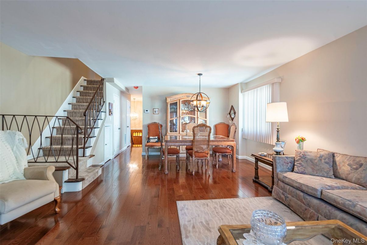Chandelier, Dining room, Interior, Living room, Wood Texture Flooring
