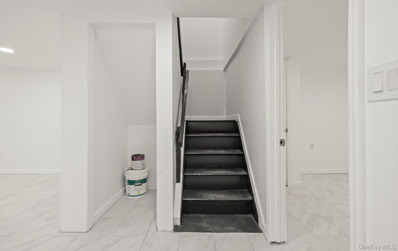 Interior, Marble, Recessed Lighting