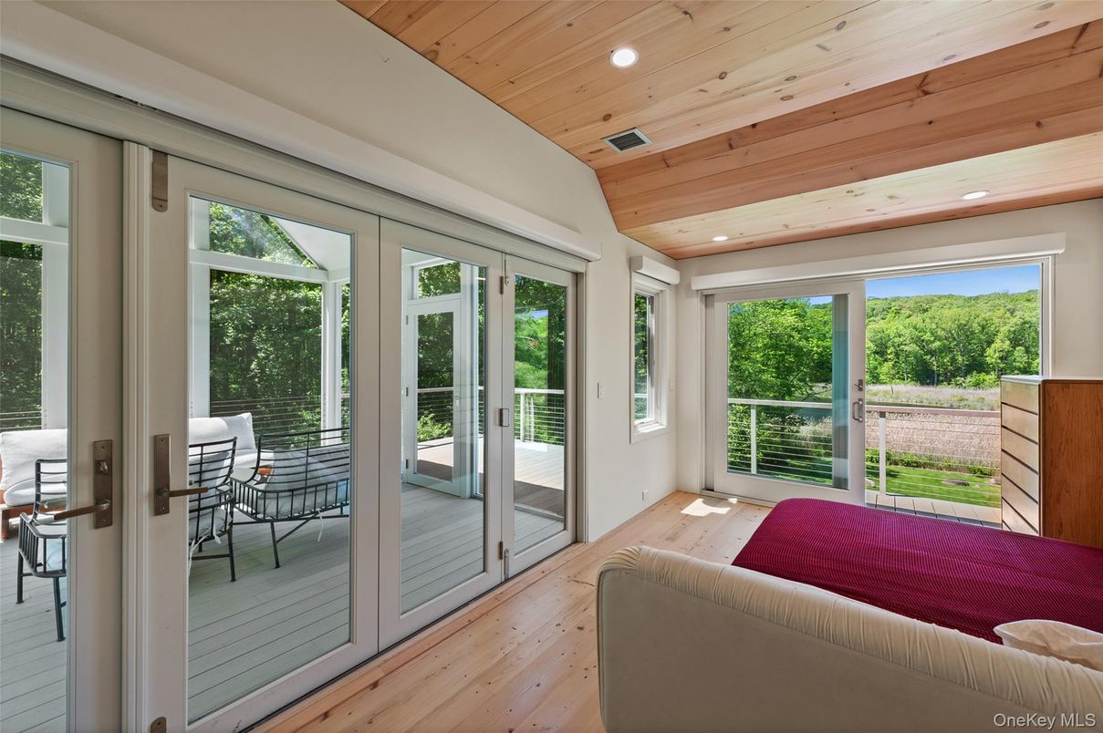 Bedroom, Interior, Recessed Lighting, Wooden Ceilings, Wood Texture Flooring