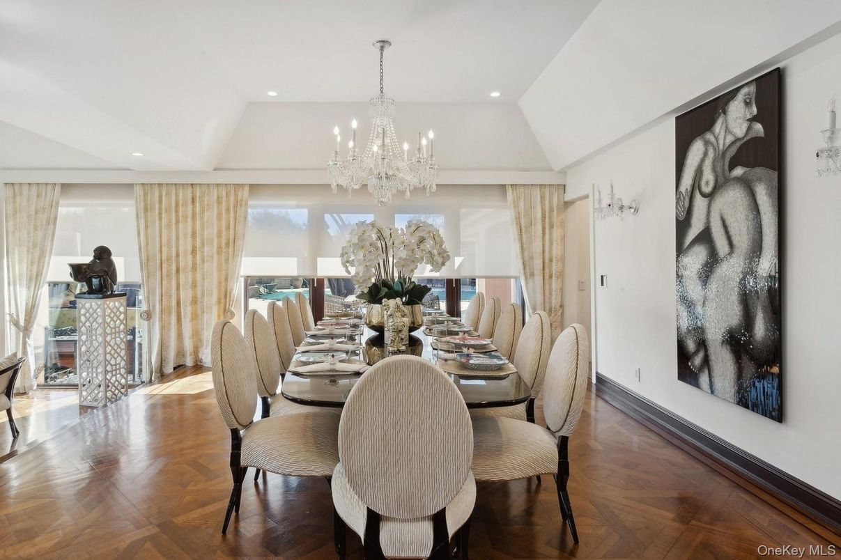 Chandelier, Dining room, Interior, Recessed Lighting, Wood Texture Flooring