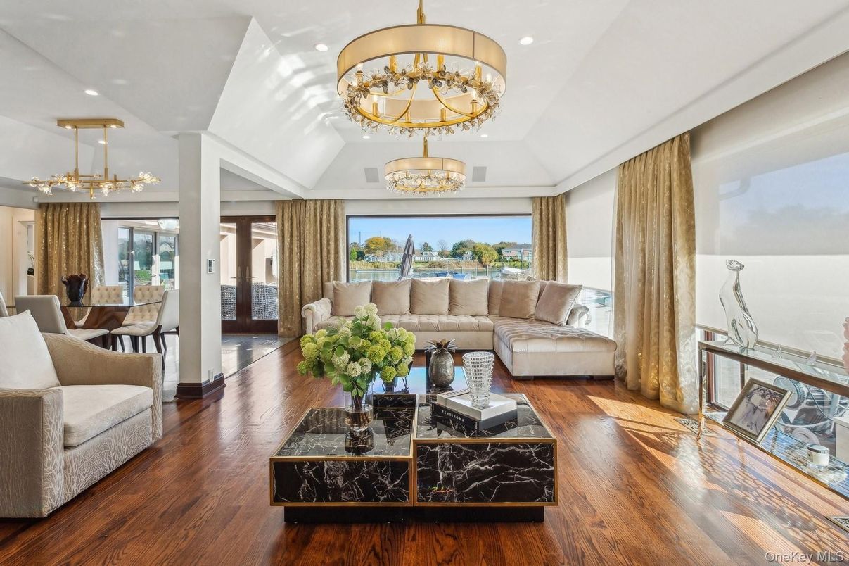 Chandelier, Interior, Living room, Recessed Lighting, Wood Texture Flooring