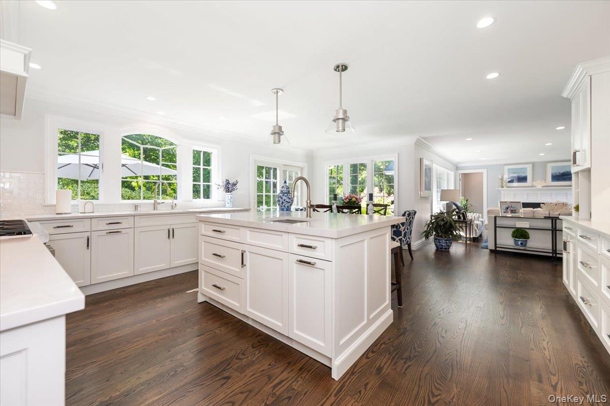 Dining room, Interior, Kitchen, Pendant Lights, Recessed Lighting, Wood Texture Flooring