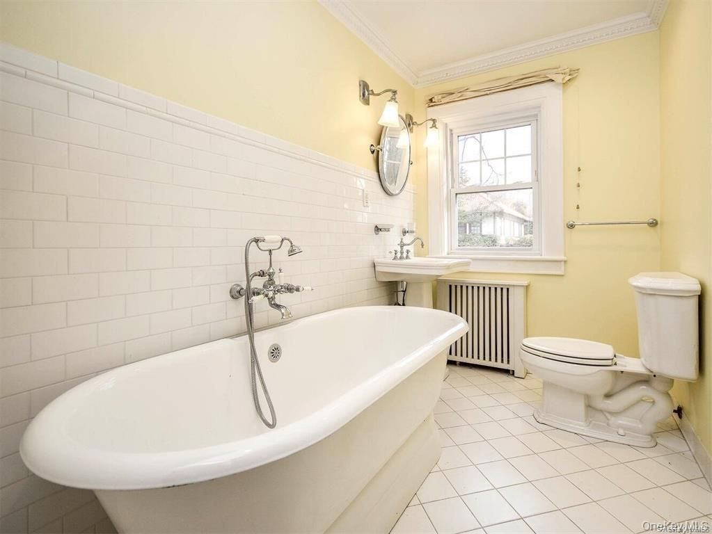 Bathroom, Free Standing Baths, Interior