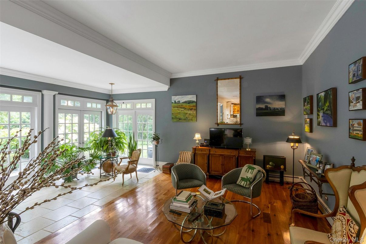 Dining room, Interior, Living room, Pendant Lights, Wood Texture Flooring