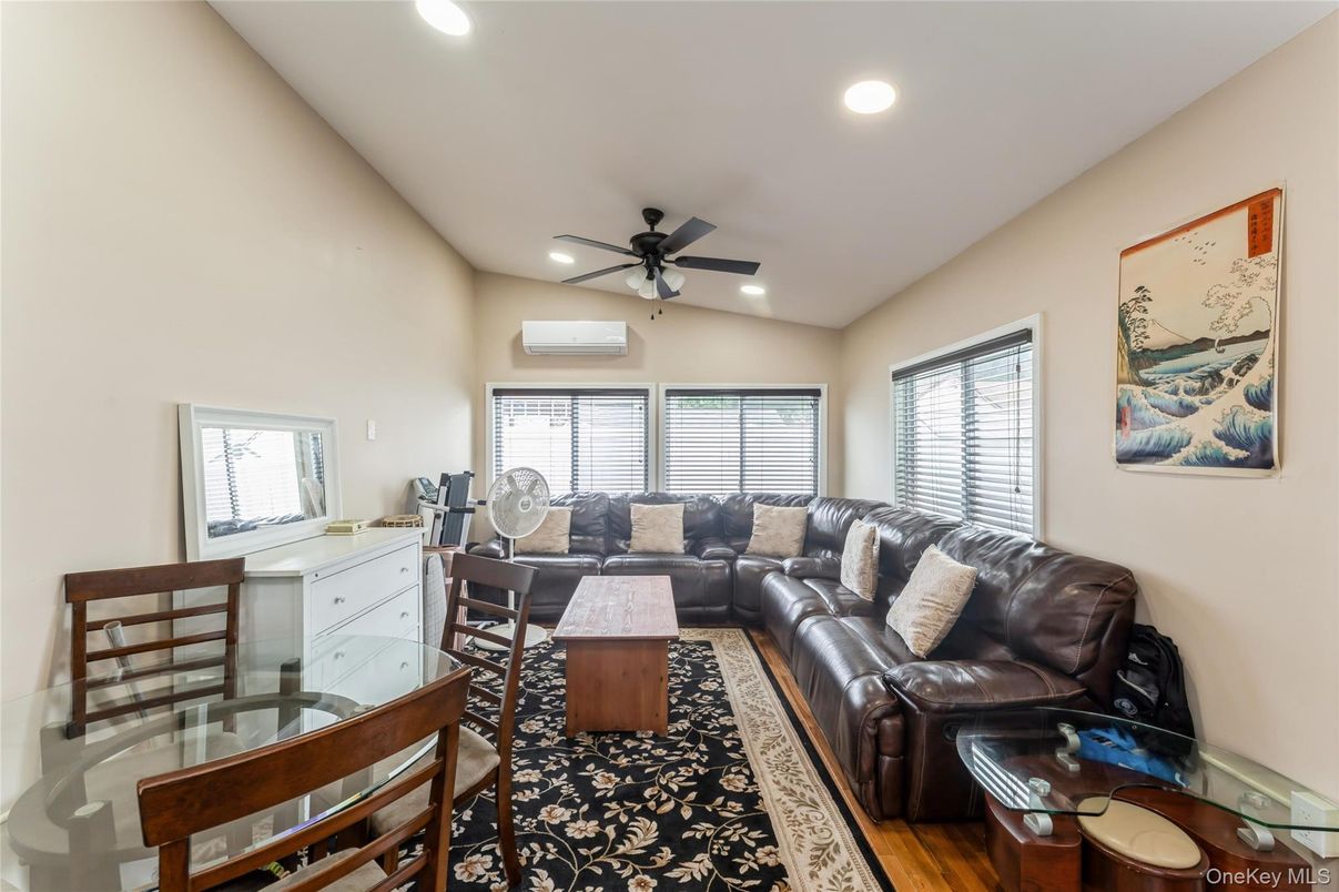 Dining room, Interior, Living room, Recessed Lighting