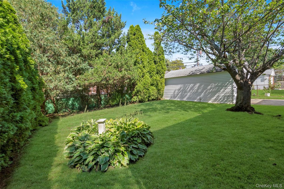 Backyard, Detached Garage, Exterior