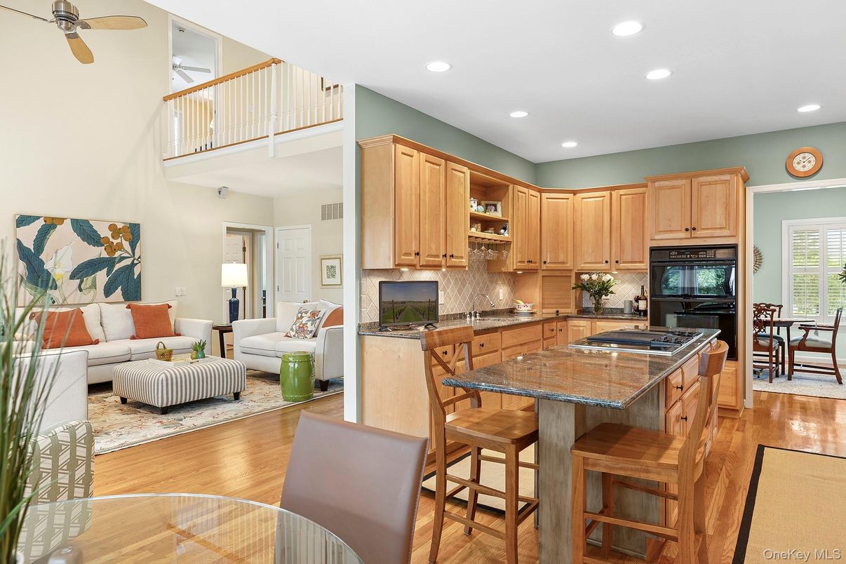 Dining room, Interior, Kitchen, Living room, Recessed Lighting, Wood Texture Flooring