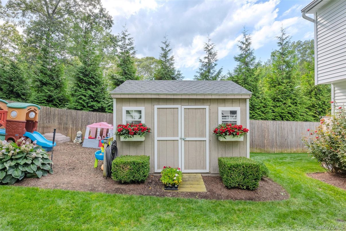 Backyard, Exterior, Playground