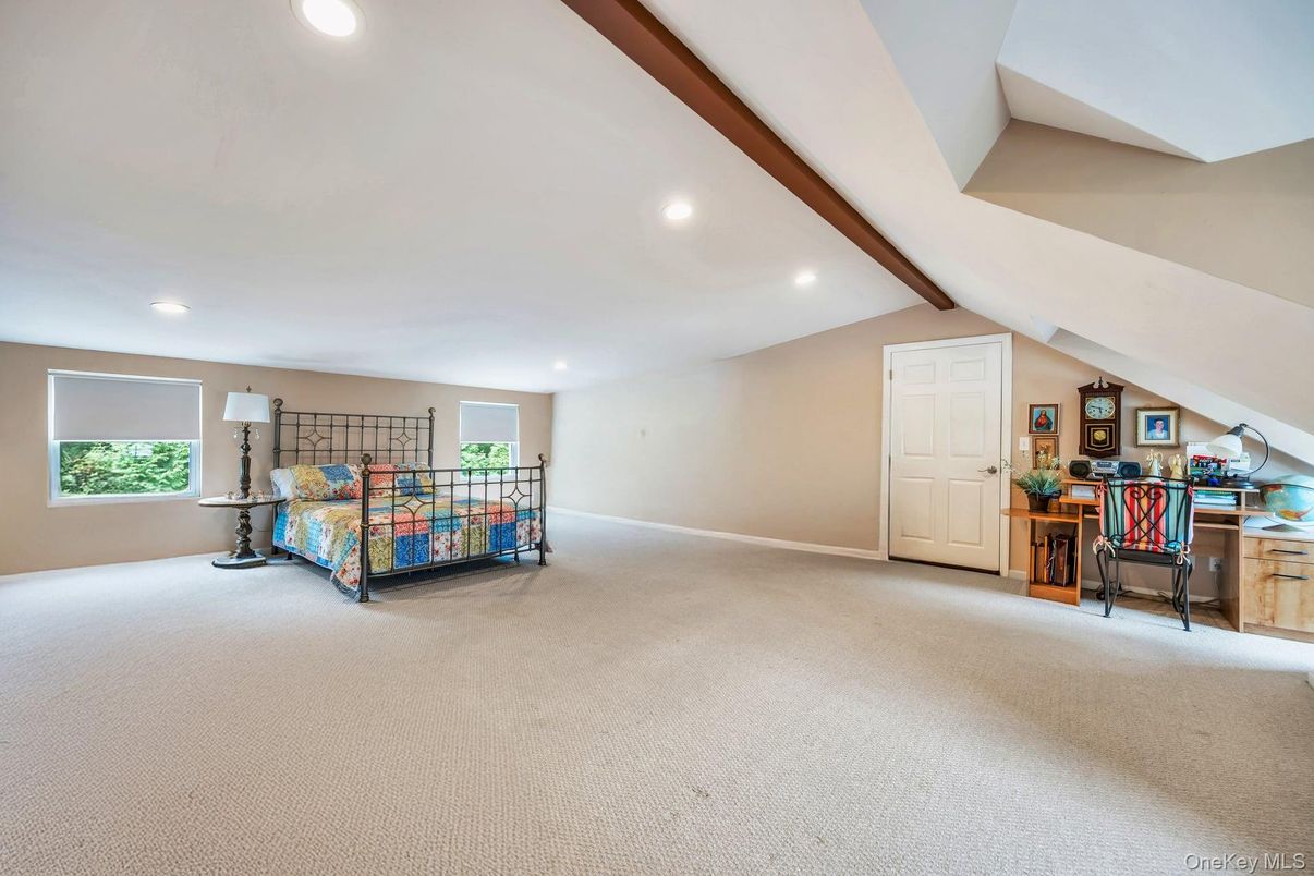 Home Office, Interior, Recessed Lighting, Wooden Beams