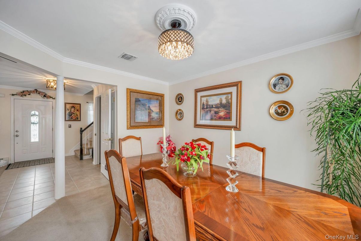 Chandelier, Dining room, Interior