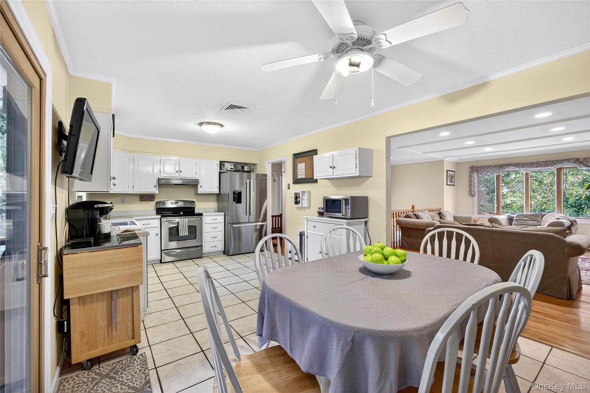 Dining room, Interior, Kitchen, Living room, Recessed Lighting, Stainless Steel Appliances