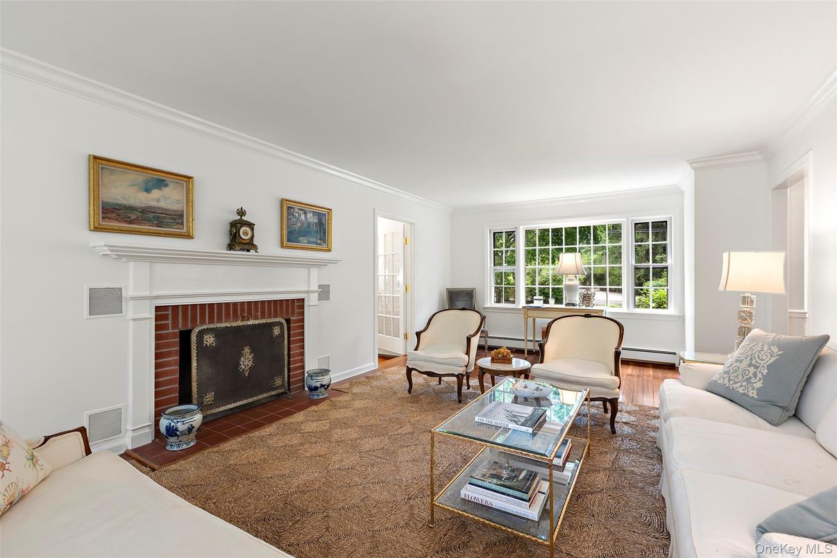Fireplace, Interior, Living room