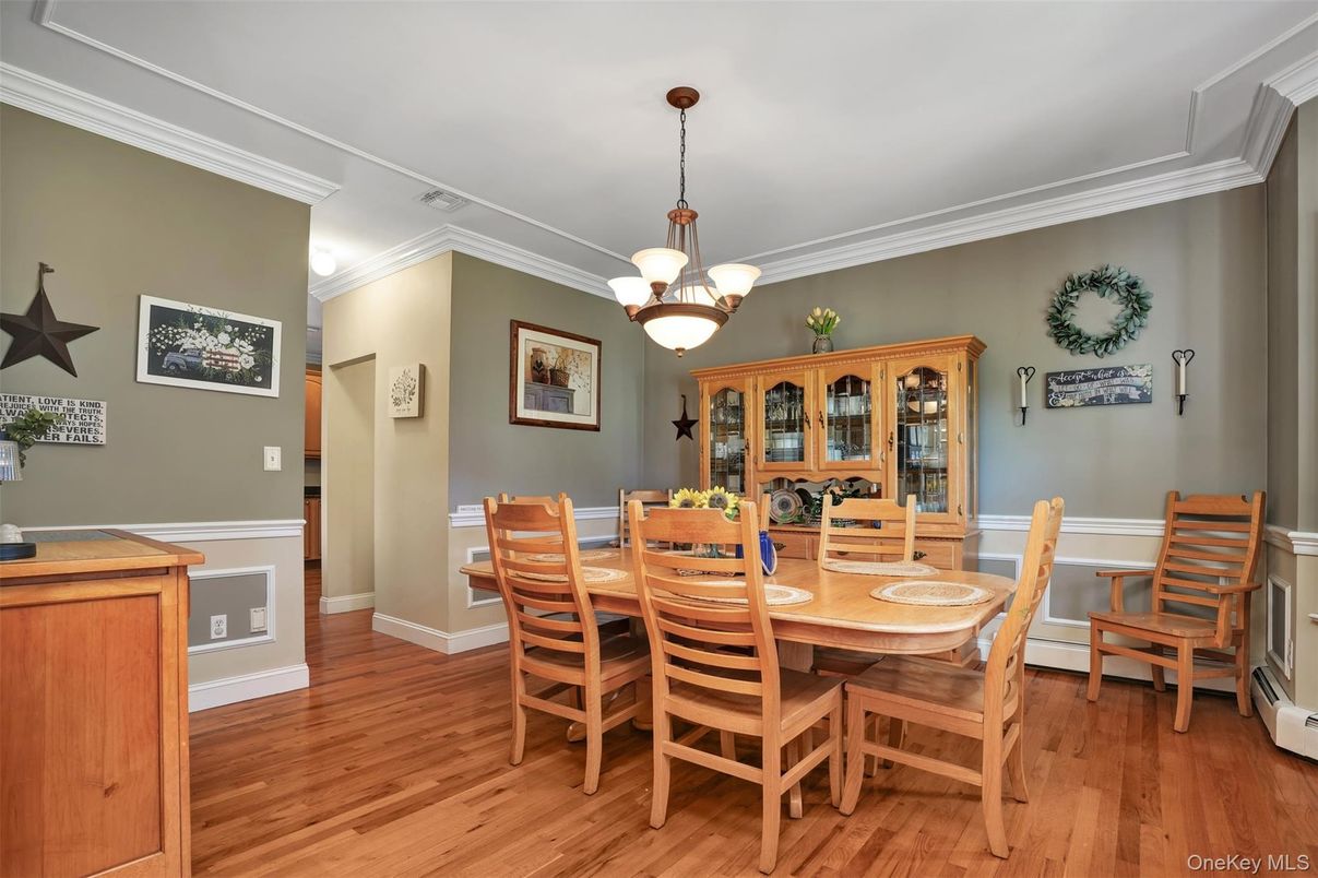 Chandelier, Dining room, Interior, Pendant Lights, Wood Texture Flooring