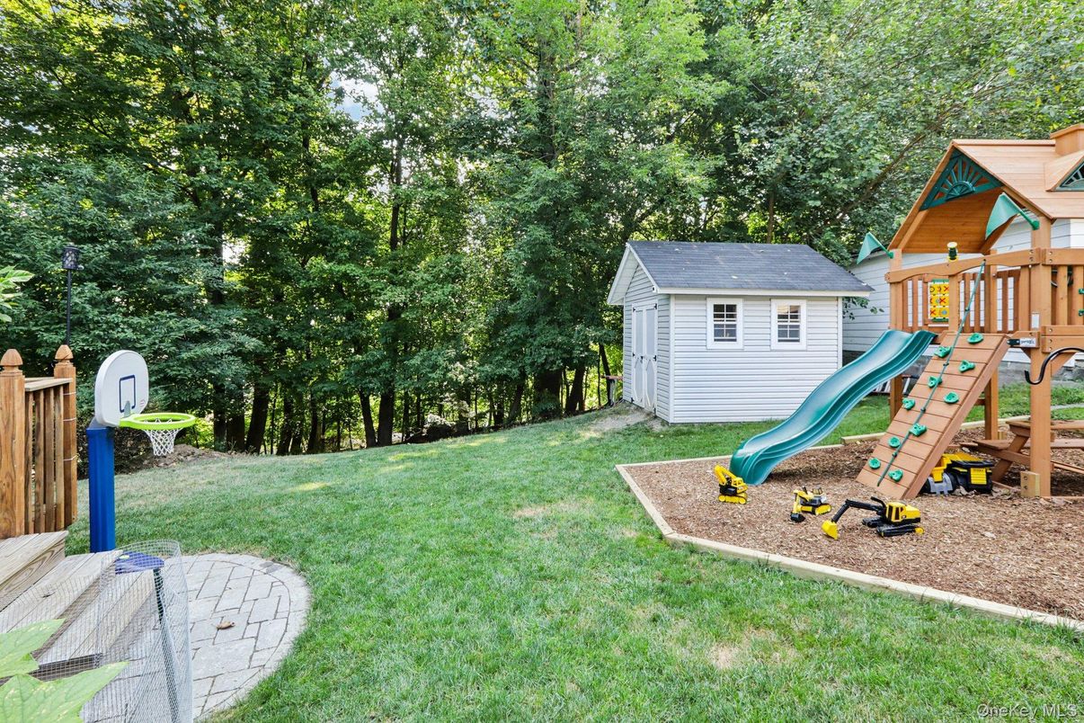 Backyard, Exterior, Playground