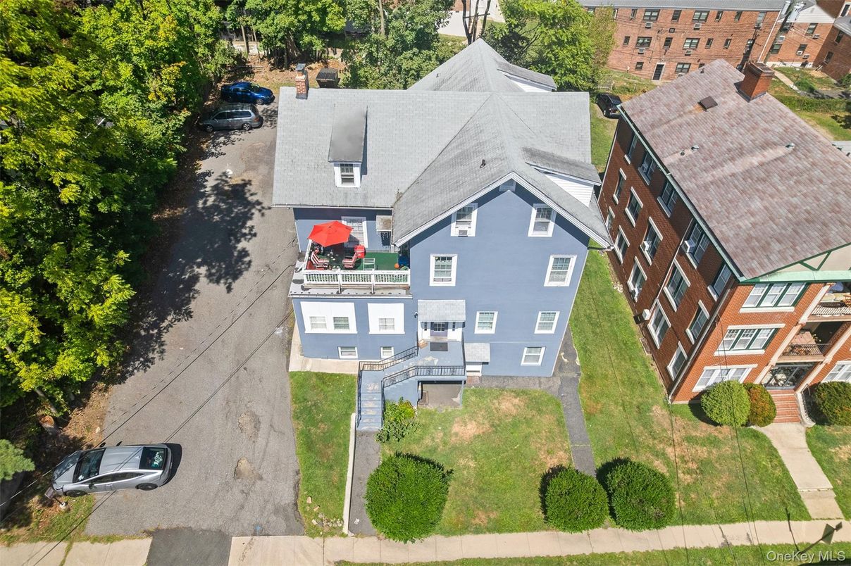 Exterior, Drone