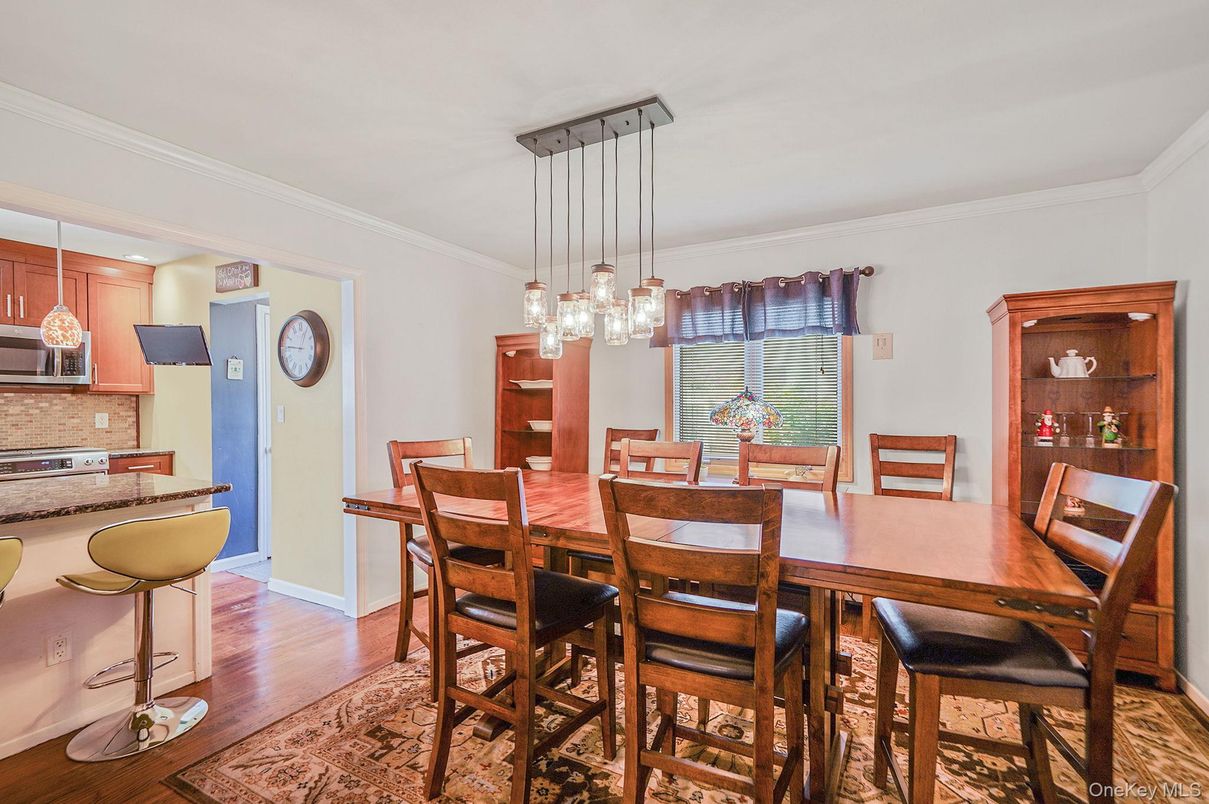Dining room, Interior, Kitchen, Pendant Lights, Wood Texture Flooring