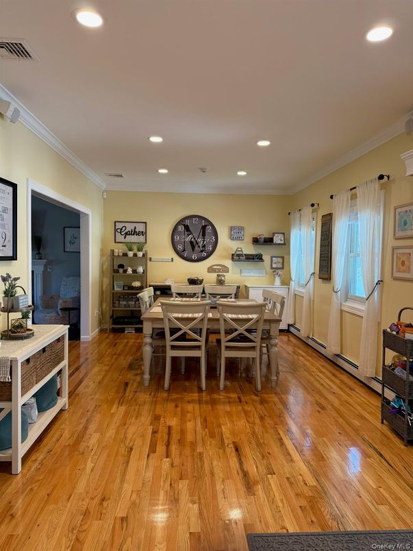 Dining room, Interior, Recessed Lighting, Wood Texture Flooring