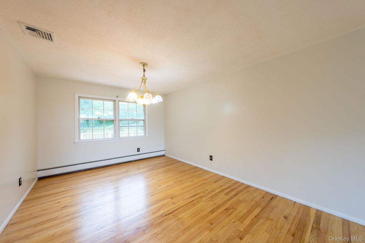Chandelier, Empty room, Interior, Pendant Lights, Wood Texture Flooring