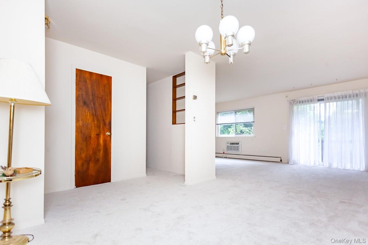 Chandelier, Empty room, Interior