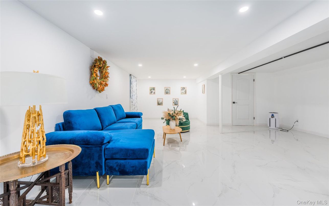 Interior, Living room, Marble, Recessed Lighting