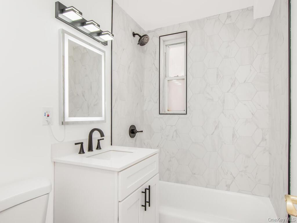 Bathroom, Interior, Marble Walls