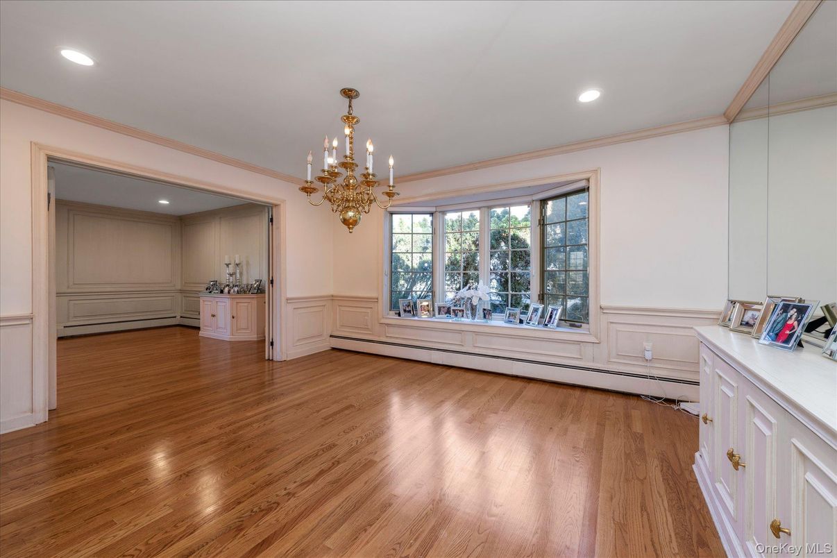 Chandelier, Empty room, Interior, Recessed Lighting, Wood Texture Flooring