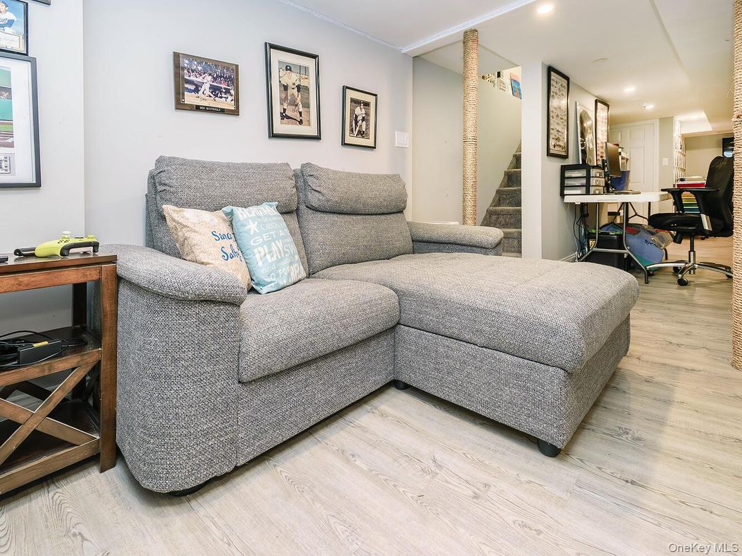 Home Office, Interior, Living room, Recessed Lighting, Wood Texture Flooring