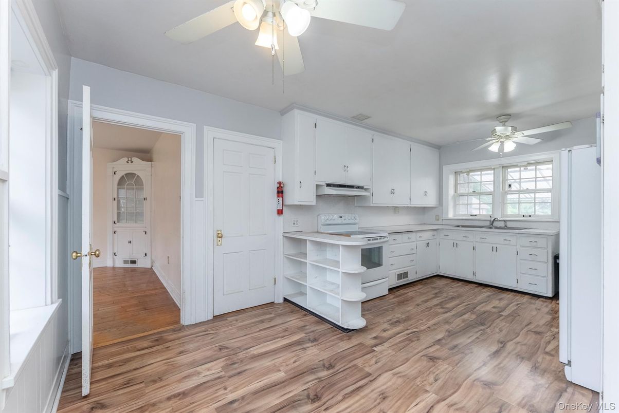 Interior, Kitchen, Wood Texture Flooring