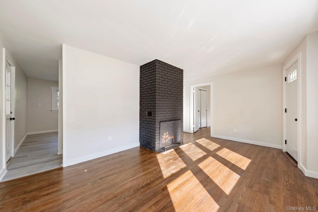 Empty room, Fireplace, Interior, Wood Texture Flooring
