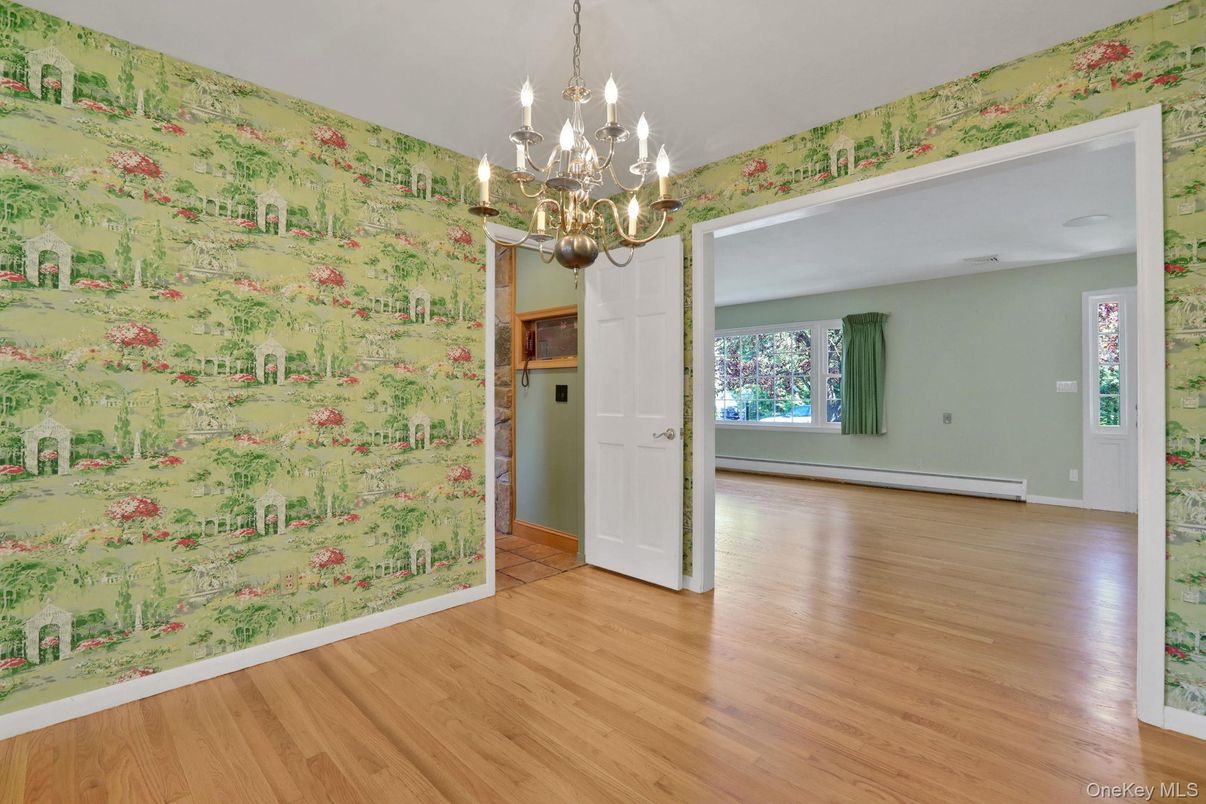 Chandelier, Empty room, Interior, Wood Texture Flooring