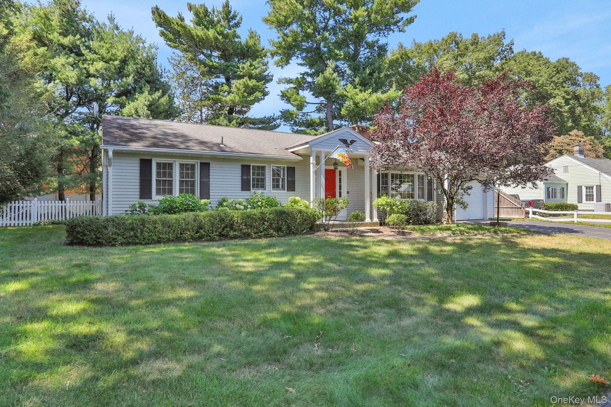 Exterior, Facade, Cape Cod