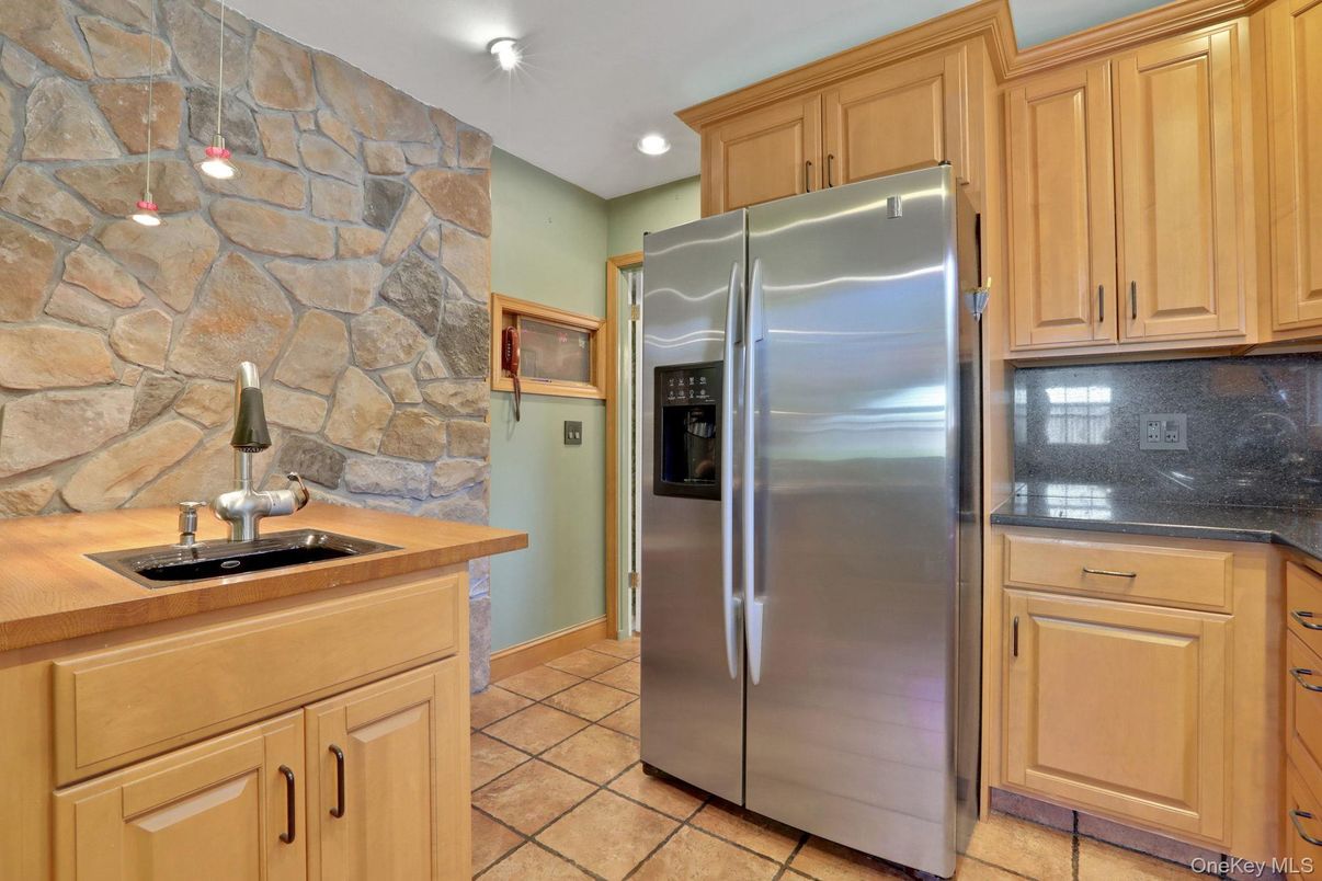 Interior, Kitchen, Recessed Lighting, Stone Walls