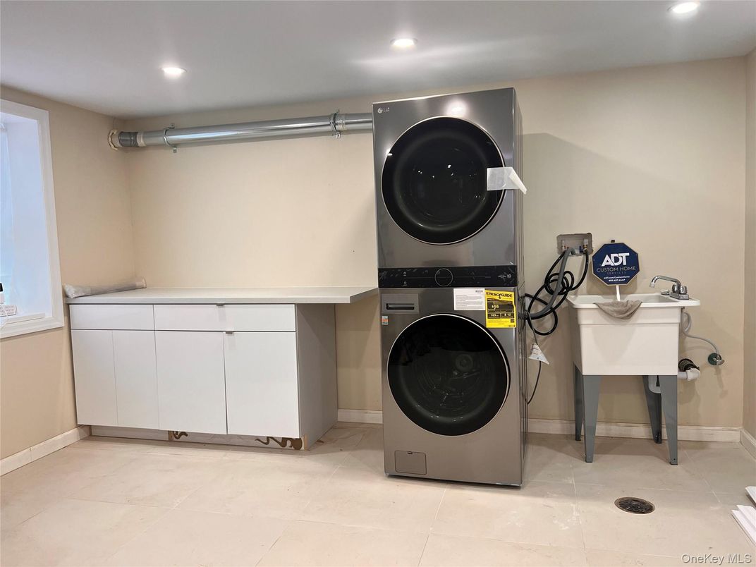 Interior, Recessed Lighting, Utility Closets, Washer