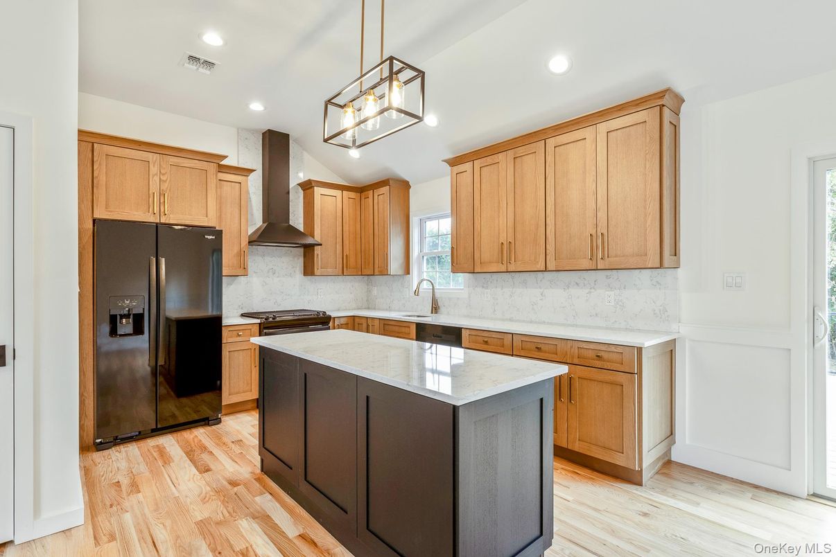 Interior, Kitchen, Pendant Lights, Recessed Lighting, Wood Texture Flooring