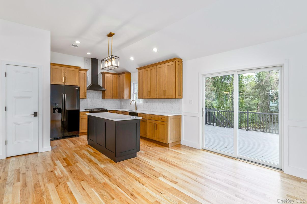 Interior, Kitchen, Pendant Lights, Recessed Lighting, Wood Texture Flooring