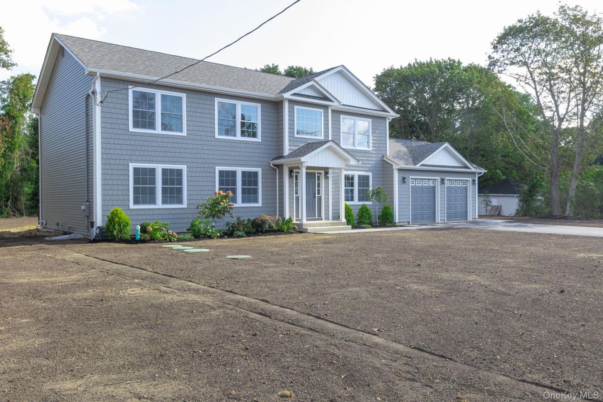 Attached, Detached Garage, Exterior, Facade, Georgian