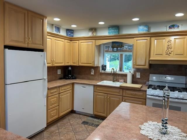 Interior, Kitchen, Recessed Lighting