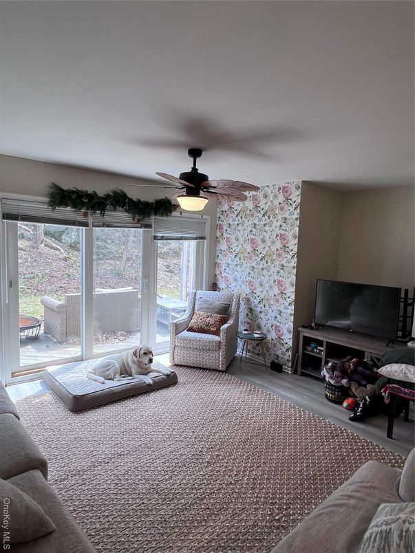 Interior, Living room