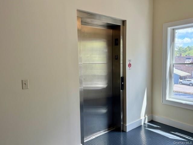 Elevator, Interior
