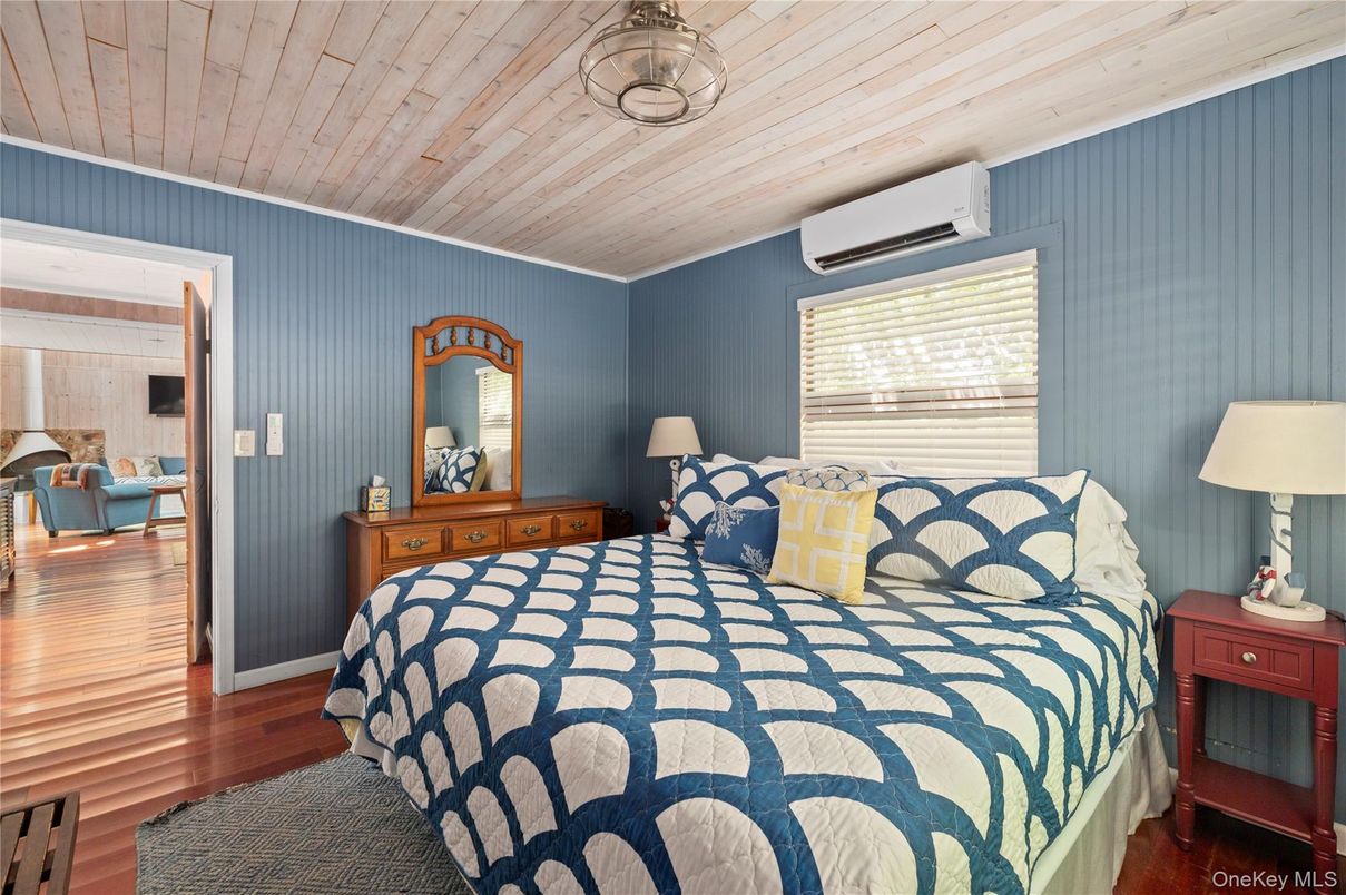 Bedroom, Interior, Wooden Ceilings, Wood Texture Flooring