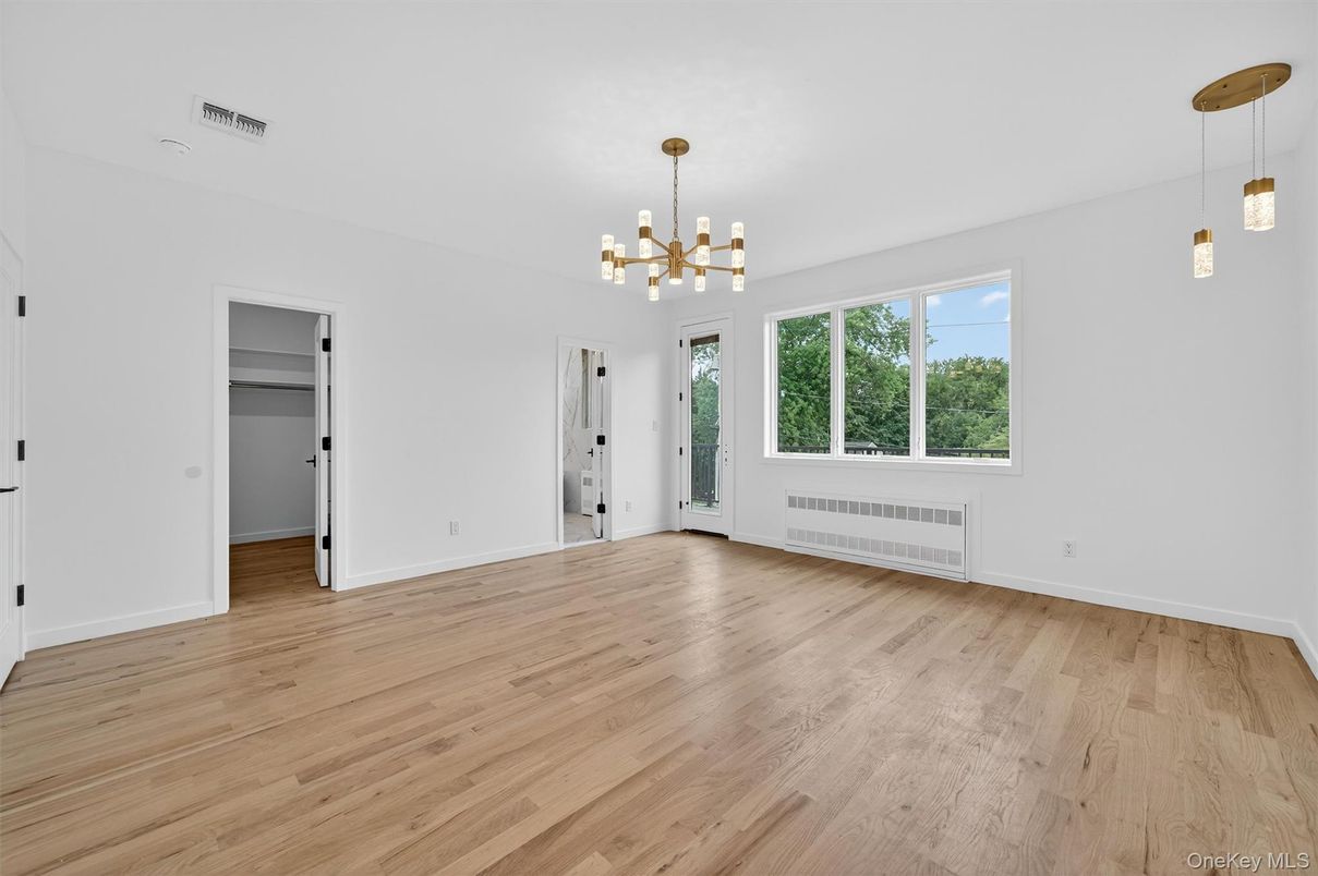 Empty room, Interior, Pendant Lights, Wood Texture Flooring