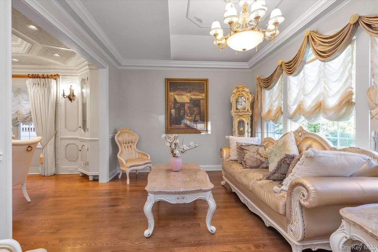Chandelier, Interior, Living room, Recessed Lighting, Wood Texture Flooring