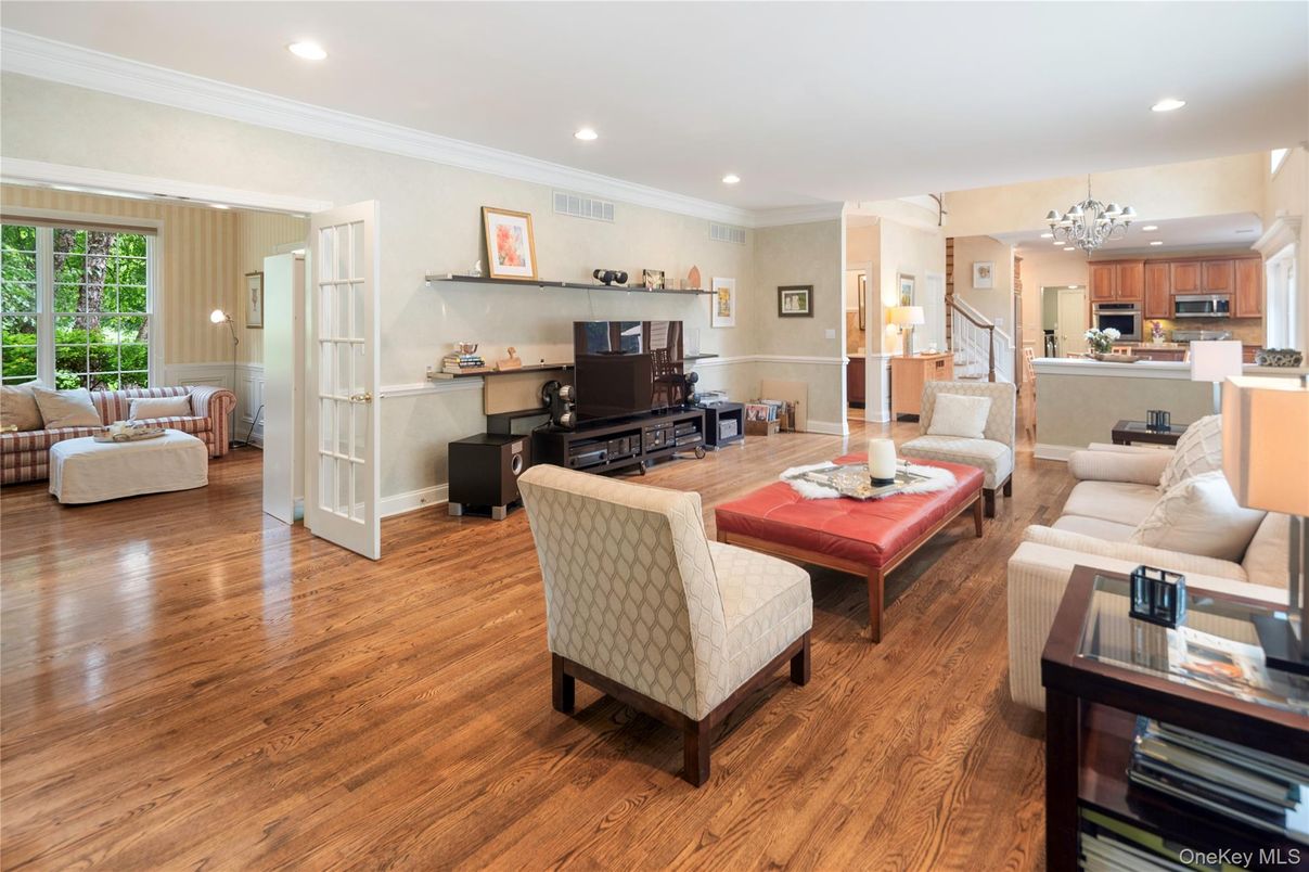 Chandelier, Home Office, Interior, Kitchen, Living room, Recessed Lighting, Wood Texture Flooring