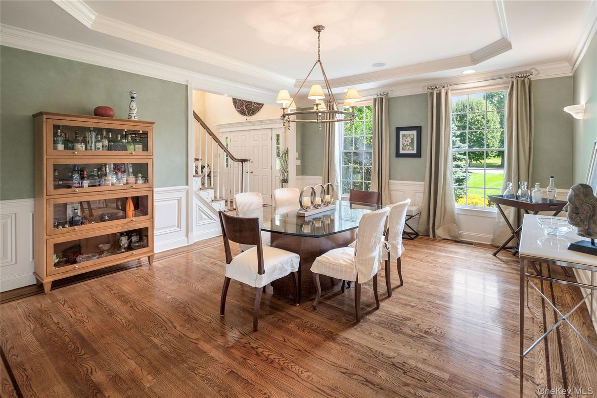 Chandelier, Dining room, Interior, Pendant Lights, Recessed Lighting, Wood Texture Flooring
