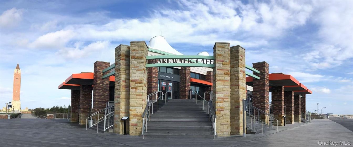 Exterior, Facade, Highrise