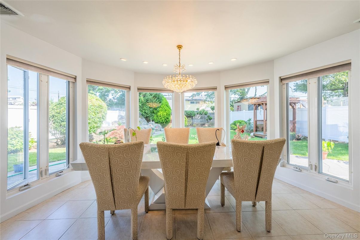 Chandelier, Dining room, Interior, Recessed Lighting