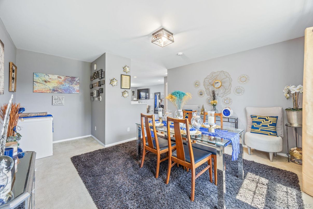 Dining room, Interior