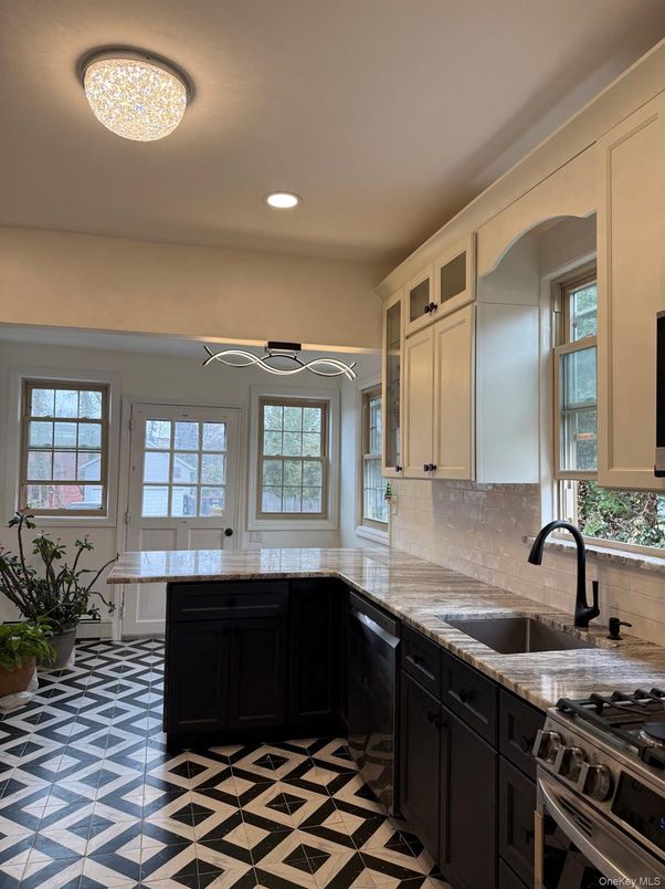 Interior, Kitchen, Recessed Lighting